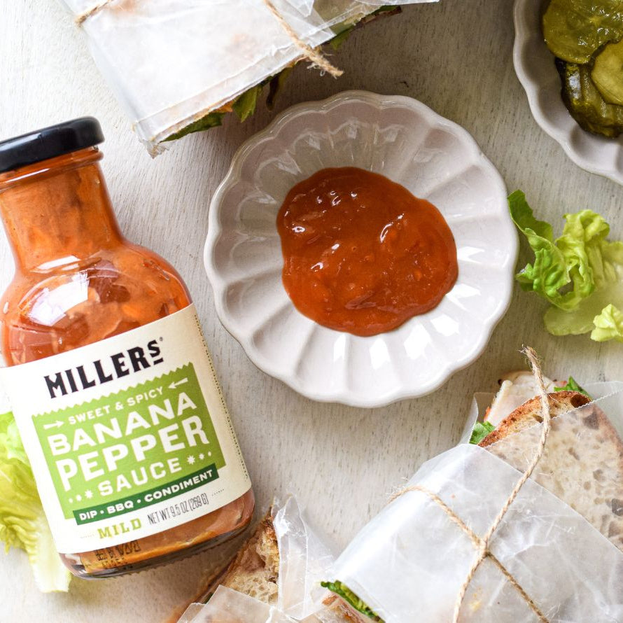 Banana Pepper Mild Sauce von Miller’s kaufen – süß-würzige Pfeffersauce mit milder Schärfe & mehrfach prämiert. Ideal für BBQ, Burger, Käse & Geschenke.