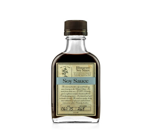 Bluegrass Soy Sauce von Bourbon Barrel Foods | Handgefertigte Sojasauce mit rauchigem Umami, gereift in Bourbonfässern | Vielseitig & vollmundig | Jetzt probieren!