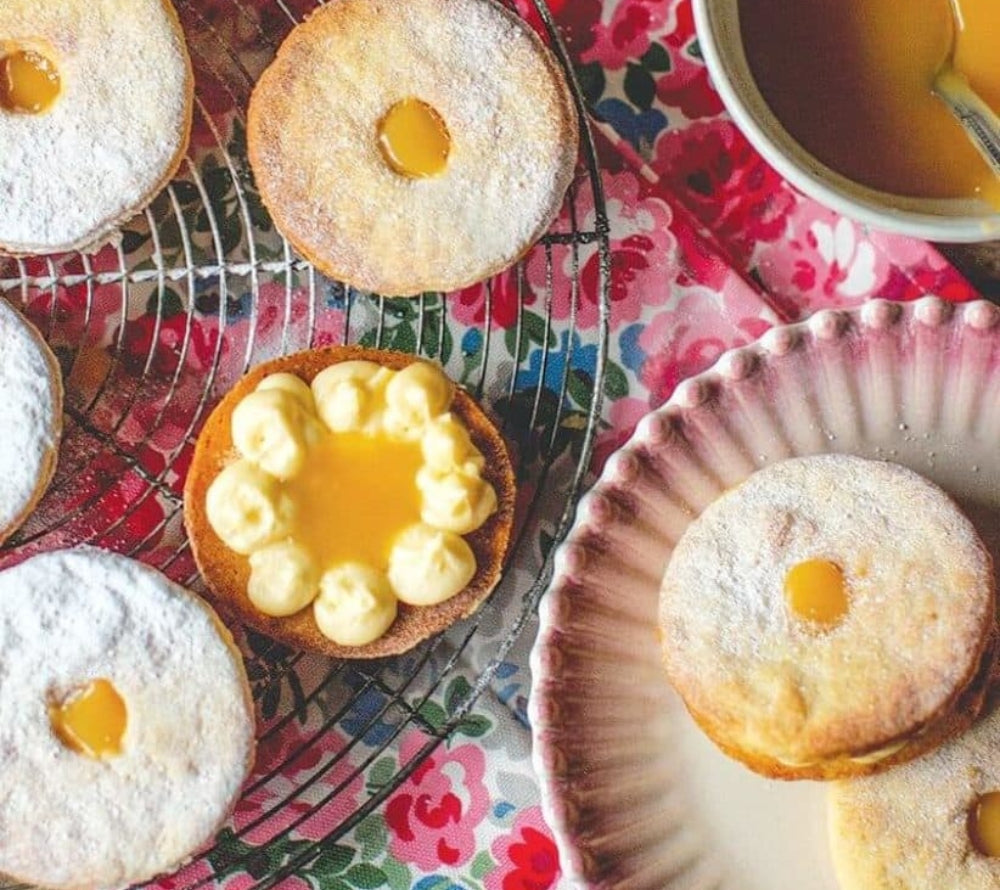 Tangy Orange All Butter Curd von Cottage Delight – cremiger Orangen-Curd mit Butter, fruchtig & handgemacht. Ideal für Frühstück, Gebäck & Geschenke.