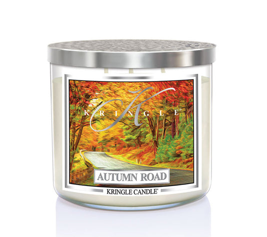 14.5oz Soy Jar Autumn Road von Kringle Candle kaufen | Duft: Frisch, Maskulin, Süß, Kaffee, Muskat | Brenndauer: 45 Stunden