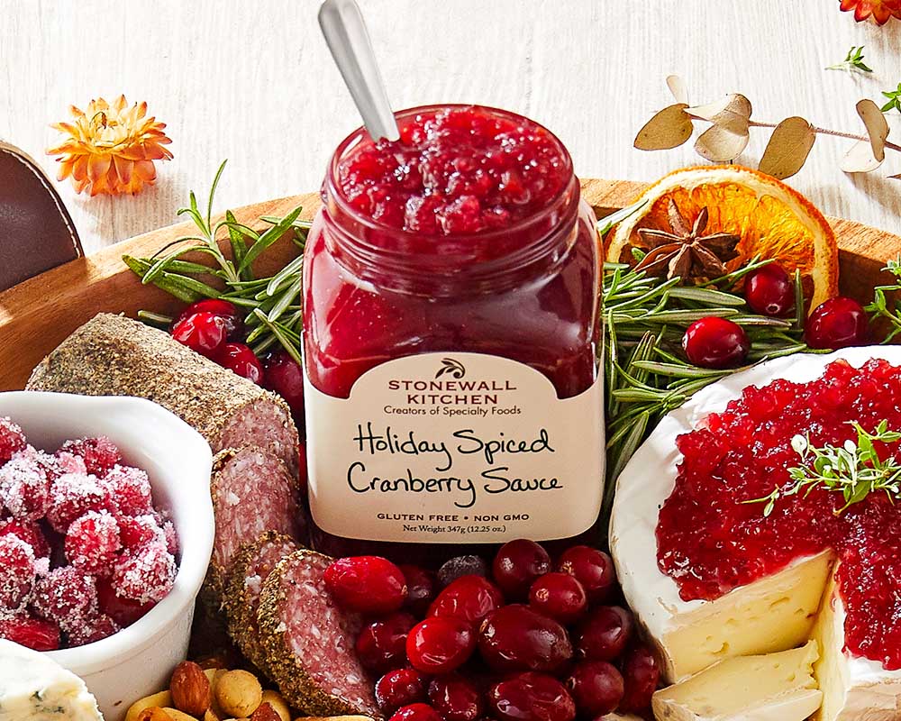 Holiday Spiced Cranberry Sauce von Stonewall Kitchen kaufen | Fruchtig, würzig, süß-säuerlich | Ideal zu Fleisch, Gemüse, Käse