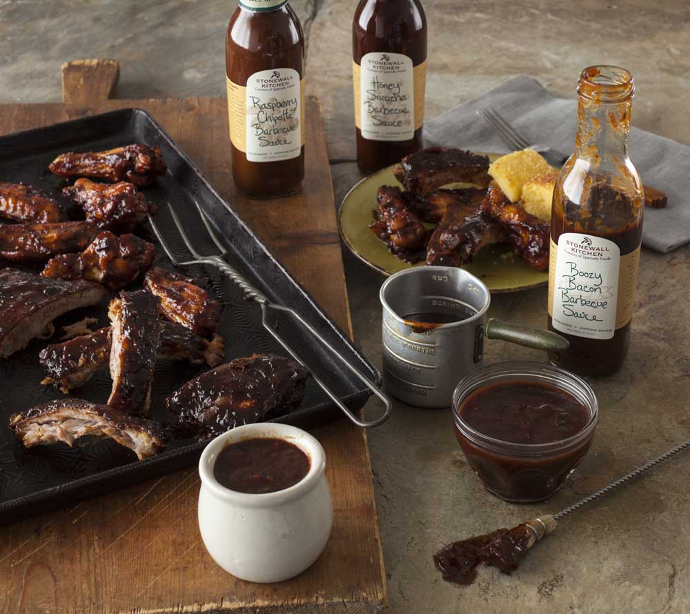 Honey Sriracha Barbecue Sauce von Stonewall Kitchen kaufen | Süß, scharf und rauchig | Ideal für Rippchen, Geflügel und Kebabs