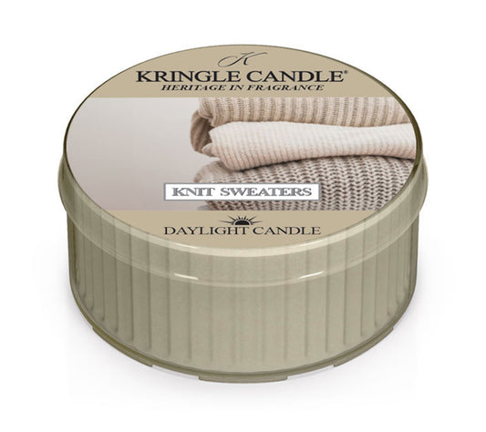 Kringle Daylight Knit Sweaters von Kringle Candle kaufen | Duft: Blumig, Kokosnuss, Zedernholz | Brenndauer: 12 Stunden | EU-weiter Versand