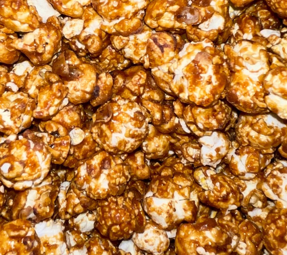 Popcorn Christmas Cookies von Everly Grace kaufen | Weihnachtlicher Geschmack mit Zimt und Spekulationsgewürz | ohne Aromen und Farbstoffe | EU-weiter Versand