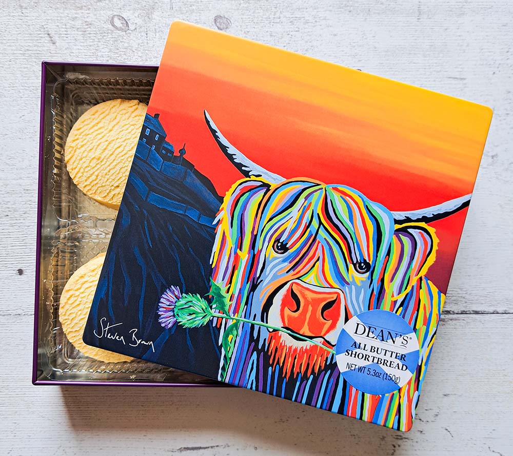 Auld Scottie McCoo All Butter Shortbread Tin von Dean’s kaufen | zarter, buttriger Geschmack in stilvoller Metalldose | Perfekt Ergänzung für Ihr Sortiment