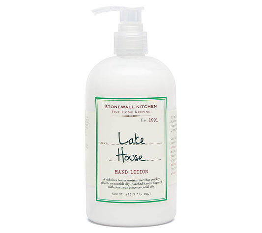 Lake House Hand Lotion von Stonewall Kitchen kaufen | Duft: Einladend, holzig, beruhigend | Vitaminreich, beruhigend, geschmeidig