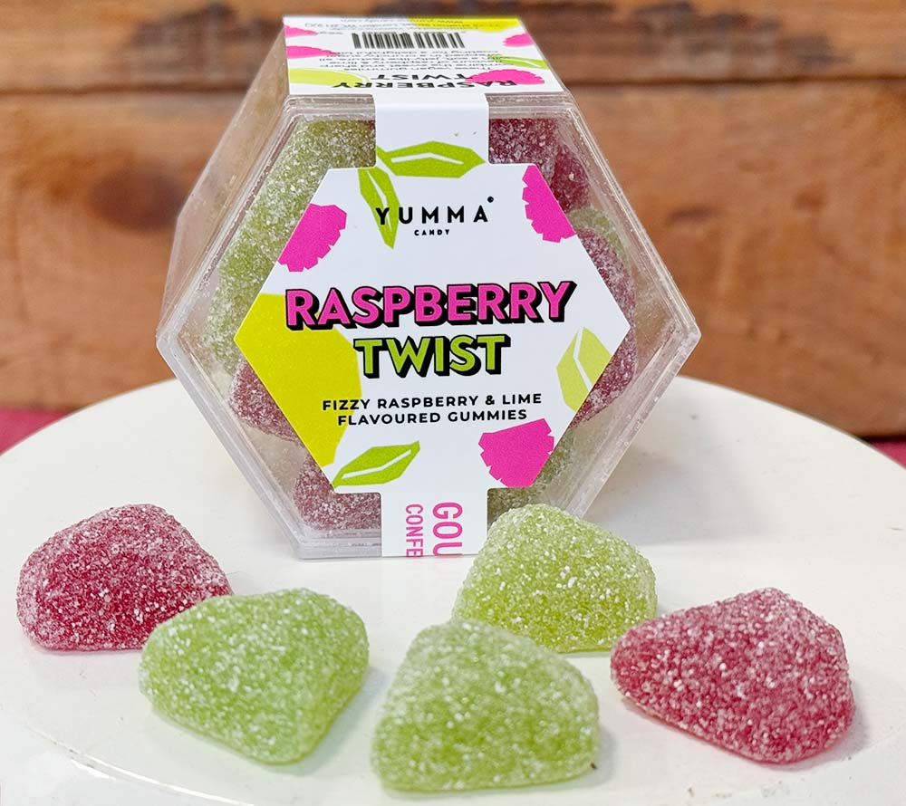 Raspberry Twist Hexagon Box von Yumma Candy kaufen | hochwertige, vegane Zutaten | Premium-Verpackung - Blickfang in Ihrem Regal