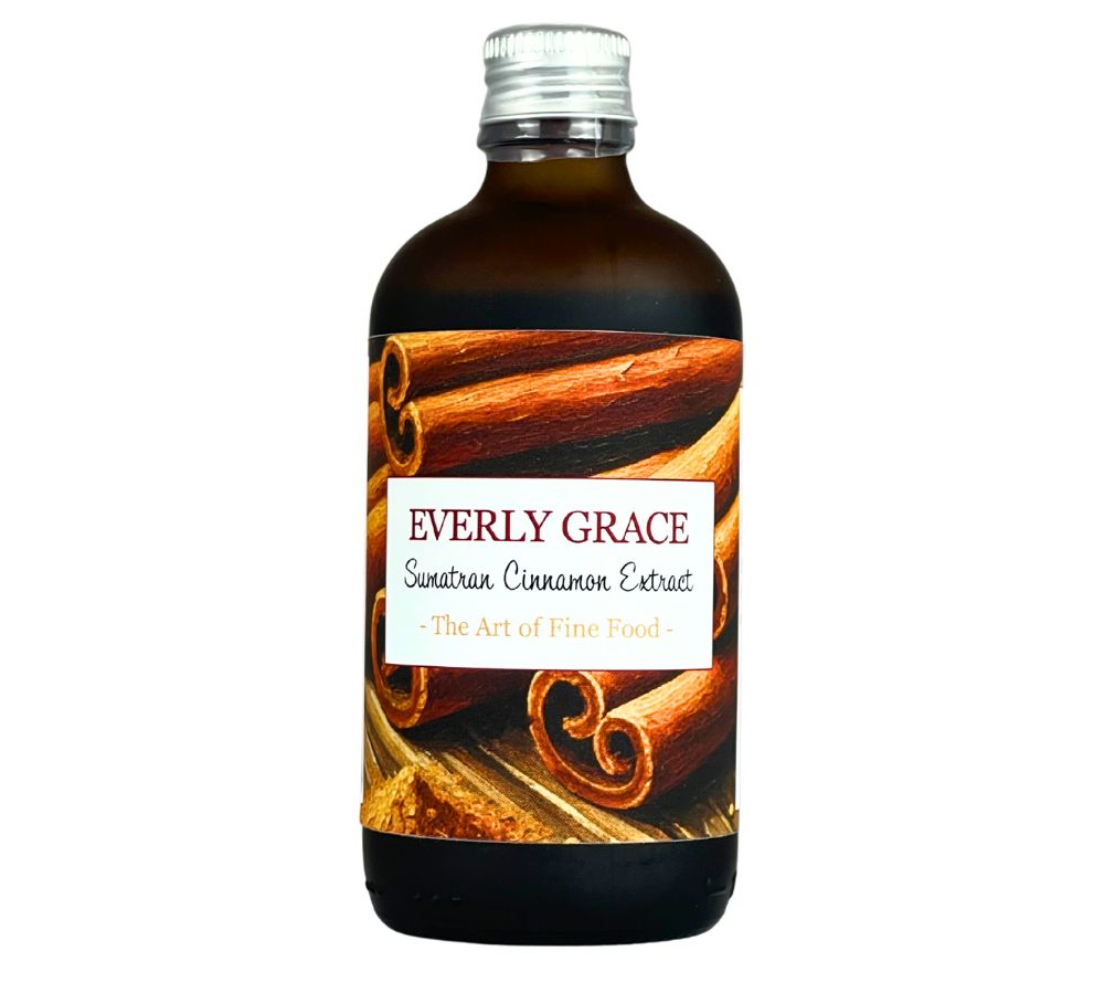 Bio-Zimtextrakt von Everly Grace aus Sumatra. Intensiv, warm-würzig und vielseitig einsetzbar für Backen, Getränke & Küche.