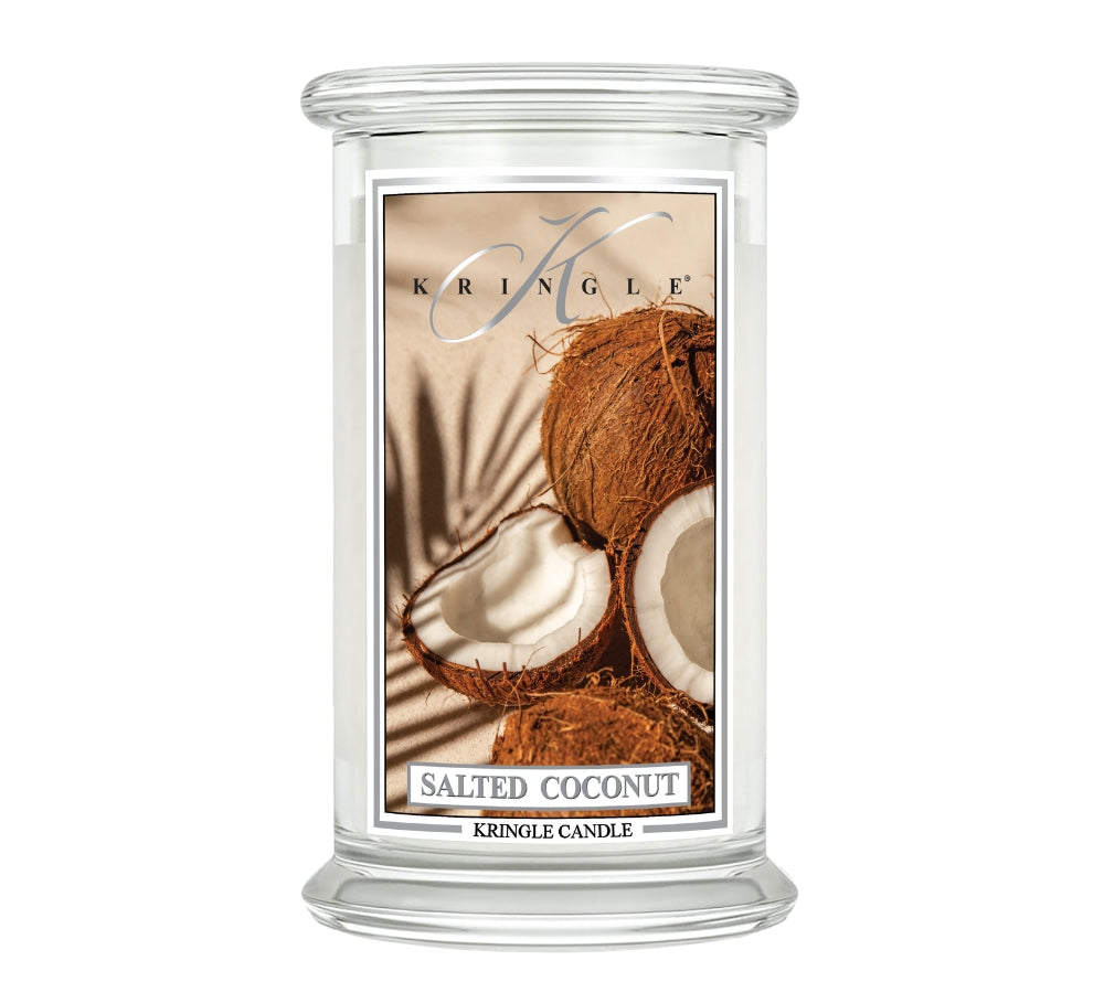 Salted Coconut Candle mit Kokosnuss, Meersalz, Vanille und warmen Hölzern. Cremig-frisch, maritim und perfekt für eine elegante Wohlfühlatmosphäre.