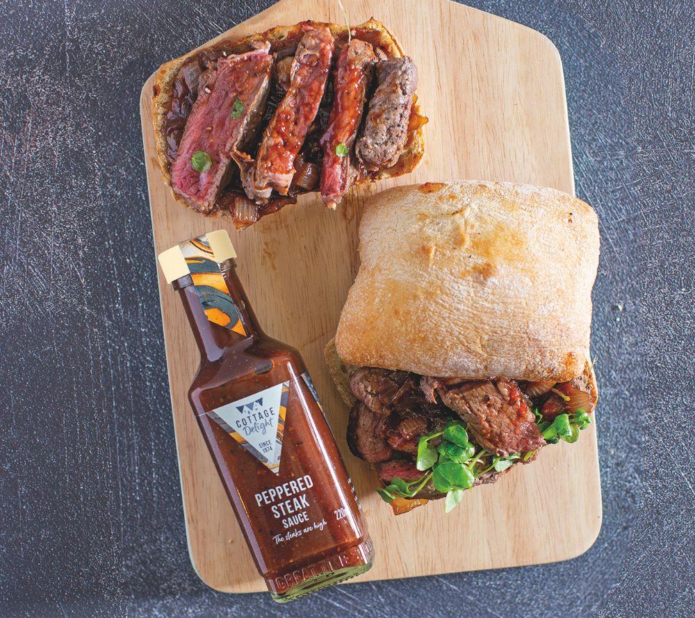 Peppered Steak Sauce von Cottage Delight: Würzige Sauce mit Pfeffer & Senf. Ideal für Steak, Grillgerichte und Saucen. Glutenfrei & vegetarisch.