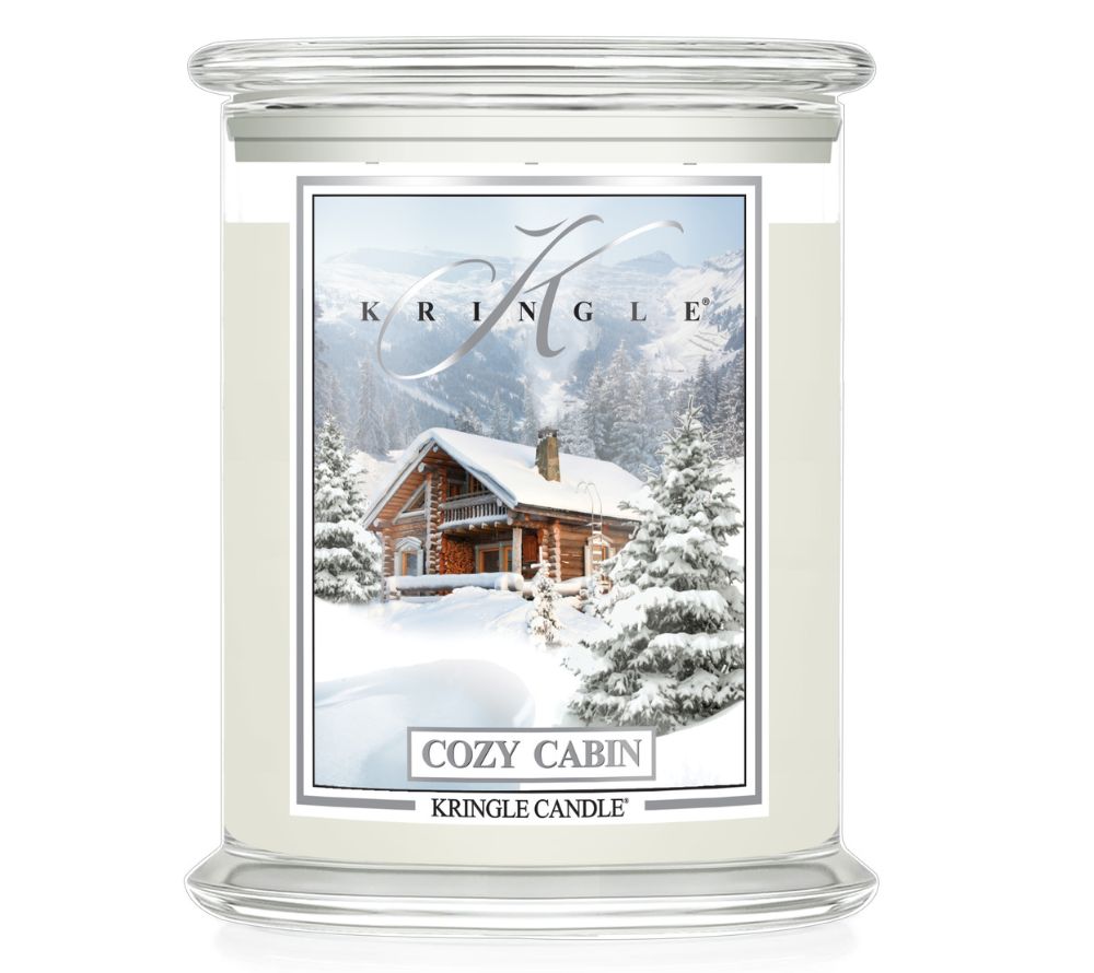 Cozy Cabin Duftkerze Large 3-Docht von Kringle Candle als Freisteller auf weißem Hintergrund