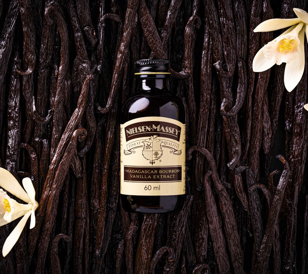 Madagascar Bourbon Vanillepaste von Nielsen-Massey: Intensiv, cremig, mit echten Vanillesamen. Premium-Vanille für Backen & Desserts. Jetzt bei Ryans B2B entdecken