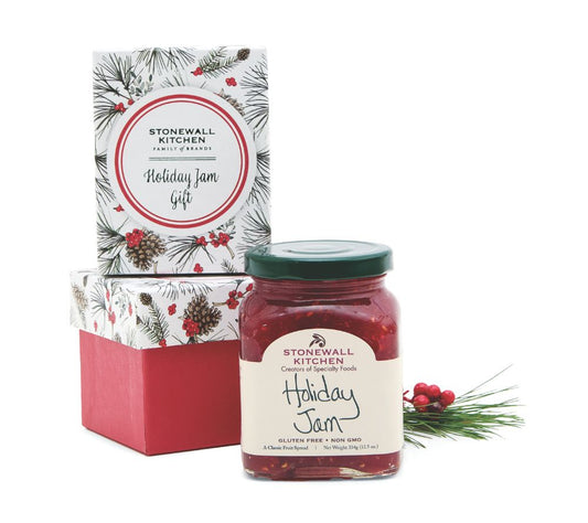 Stonewall Kitchen Holiday Jam Geschenkbox – festlicher Fruchtaufstrich mit Orangenlikör. Jetzt im Weihnachtssortiment bei Ryan’s Specialties B2B bestellen!