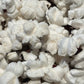 Everly Grace Christmas Crunch Popcornkörner (425 g) – Gourmet-Popcorn für festliche Snacks. Jetzt bei Ryan's Specialties B2B online kaufen & genießen!