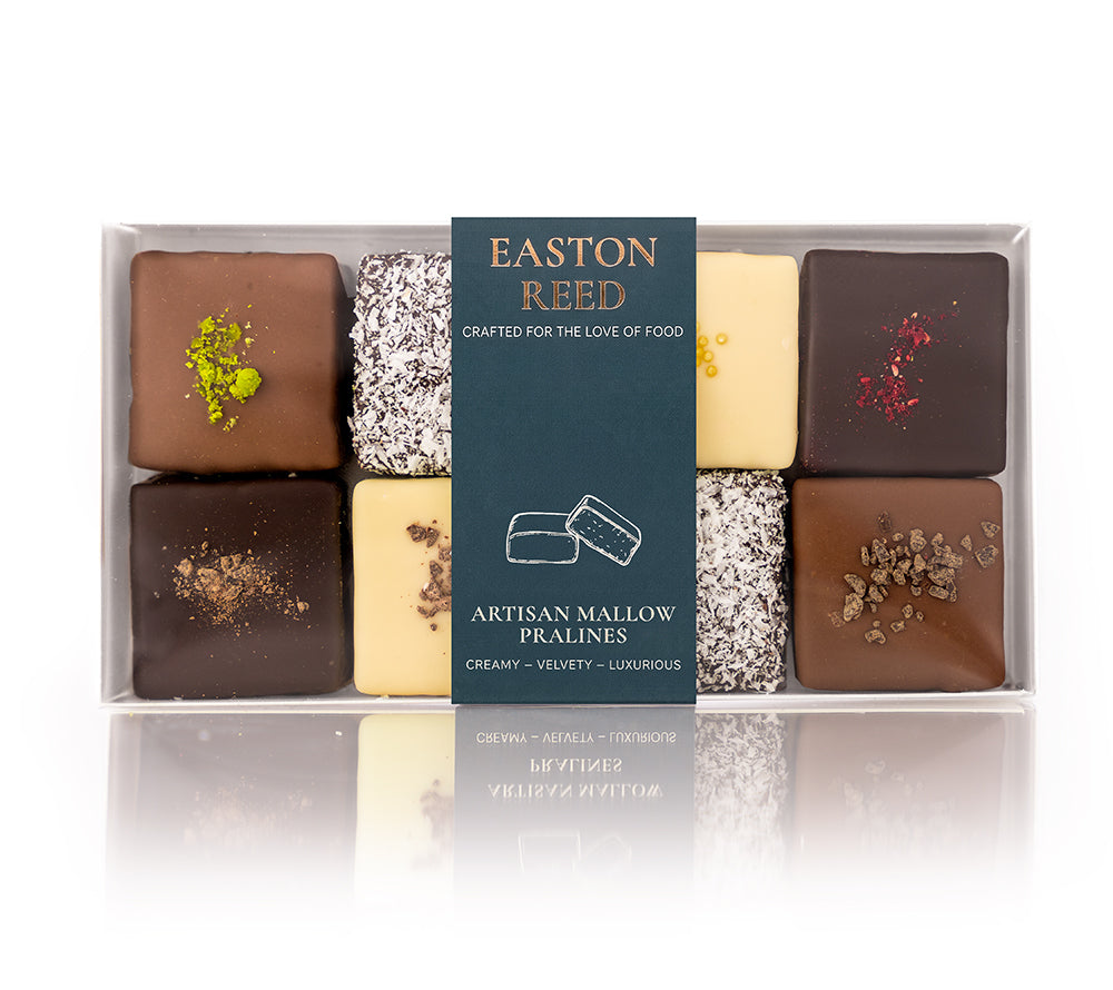 Easton Reed Artisan Mallow Pralines: Luftige Marshmallow-Pralinen mit weißer, Vollmilch- und dunkler Schokolade. Hochwertige Confiserie zum Verschenken und Genießen.