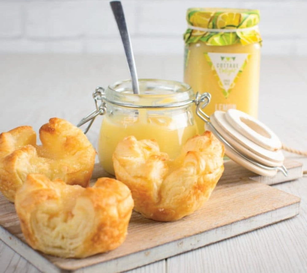 Lemon & Lime All Butter Curd von Cottage Delight – cremiger Curd mit Zitronen & Limetten. Ideal für Frühstück, Gebäck & Feinkost-Sortimente.