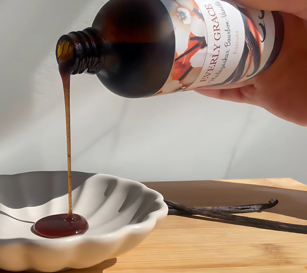 Ryan’s Bourbon-Vanille-Extrakt ohne Alkohol | 100 % natürlich, bio-zertifiziert & alkoholfrei |Vielseitig einsetzbar | Vegan | Europaweiter Versand | Jetzt bestellen!