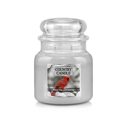 Country Jar Medium First Fallen Snow von Country Candle kaufen | Duft: Fruchtig, rauchig, winterlich, magisch | Brenndauer: 65-90 Stunden