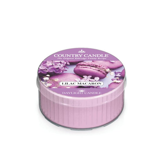 Country Candle Daylight Lilac Macaron kaufen | Floral- und Gourmandnoten | Ideal für Frühling, Muttertag & Geschenkaktionen