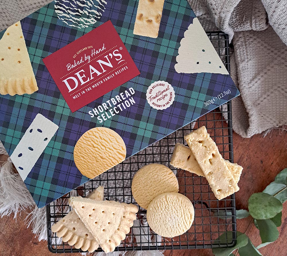 Shortbread Assortment von Dean's kaufen | Traditionelles, schottische Shortbread mit seinem zarten Geschmack | Perfekt für Teeliebhaber und Genießer | EU-weiter Versand