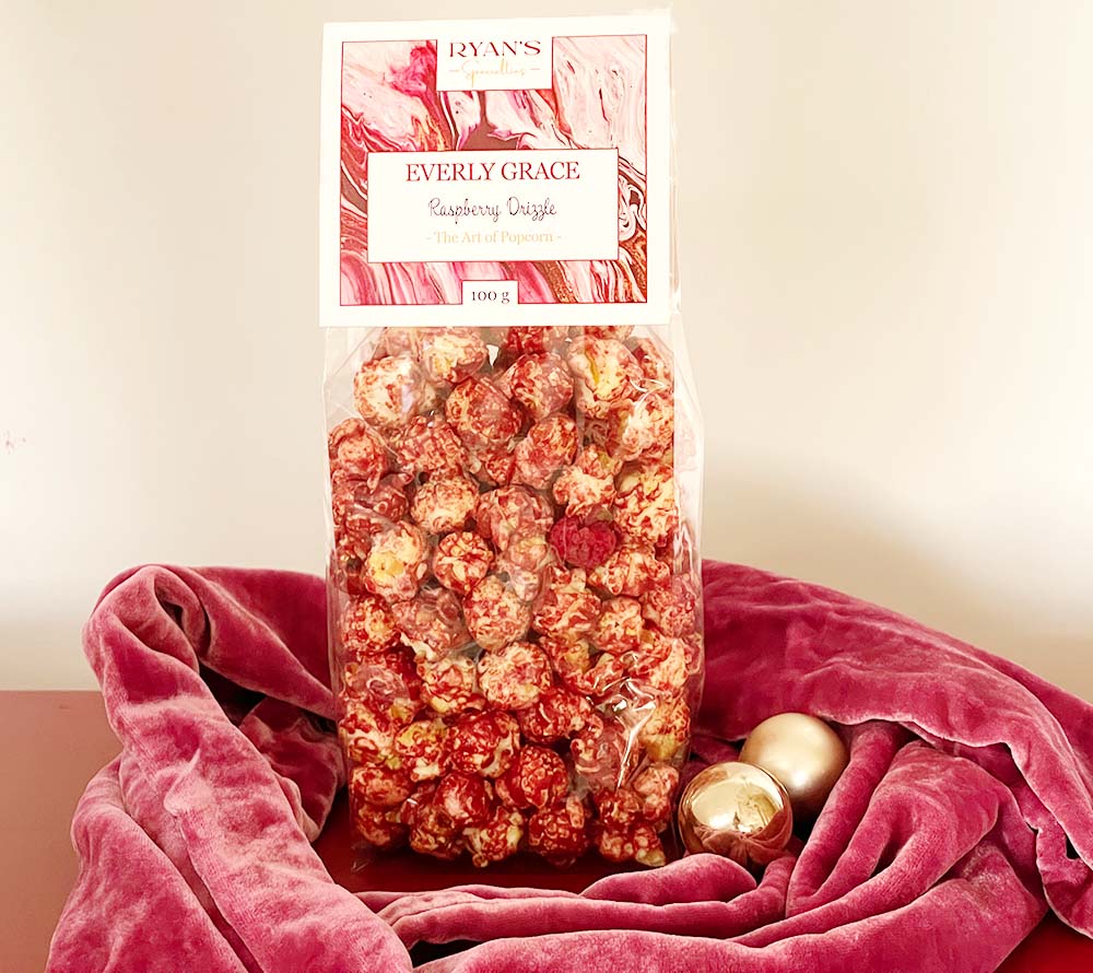 Everly Grace Popcorn Raspberry Drizzle Bag 100 g von Ryan's Specialties kaufen | Süß, fruchtig, Johannes- Himbeere | Perfekt für Filmabende