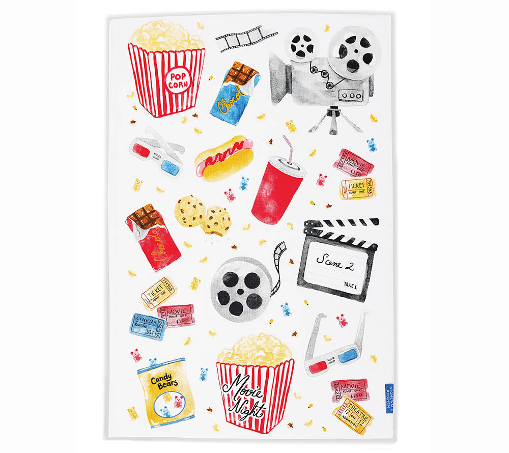 Movie Night Towel von Stonewall Kitchen kaufen | 100% Baumwolle | Qualität vereint mit Stil | Perfekte Ergänzung für Themen-Geschenkkörbe | EU-weiter Versand