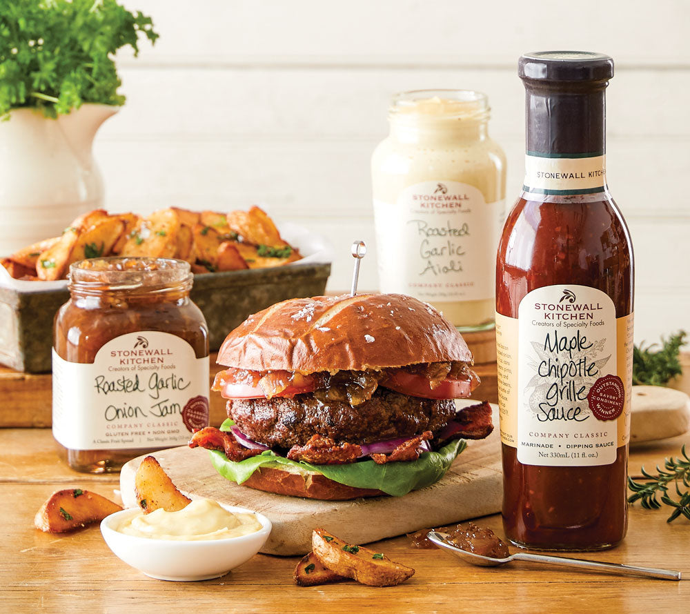 Maple Chipotle Grille Sauce von Stonewall Kitchen kaufen | Rauchig-süß mit einer scharfen Note | Ideal zu gegrilltem Fleisch, Hähnchen und Gemüse